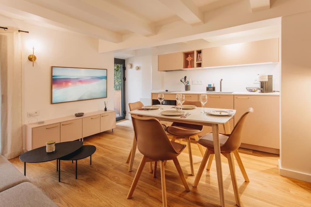 La Vie En Rose - Luxe, Calme & Hypercentre - 3* Apartment Annecy Bagian luar foto